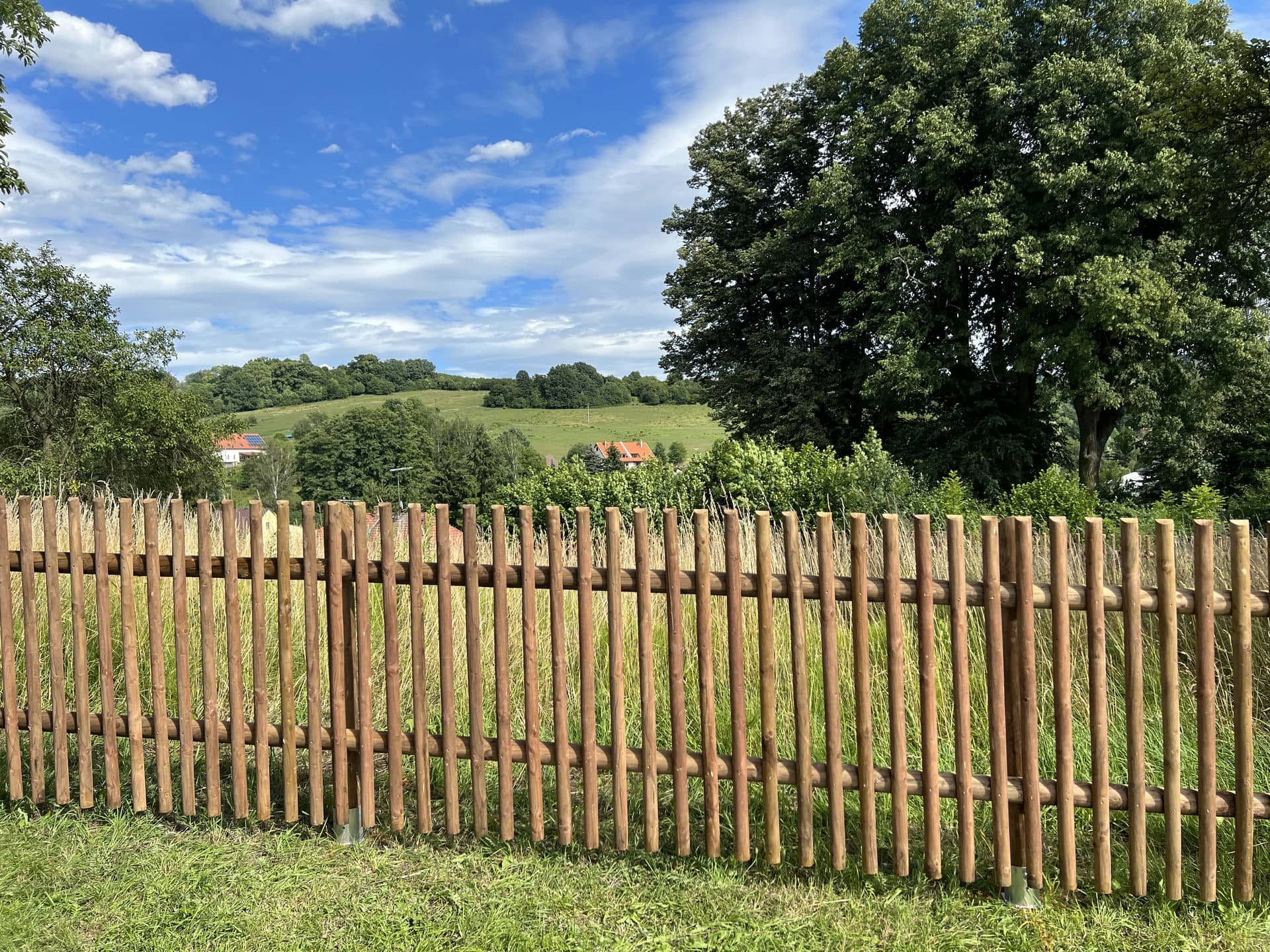 Obrázek 5 / Dřevěné ploty - strojně frézované   - realizace Dolní Habartice 5-2022